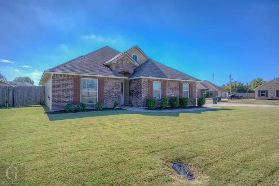 501 Linnhurst, Bossier City, LA 71112