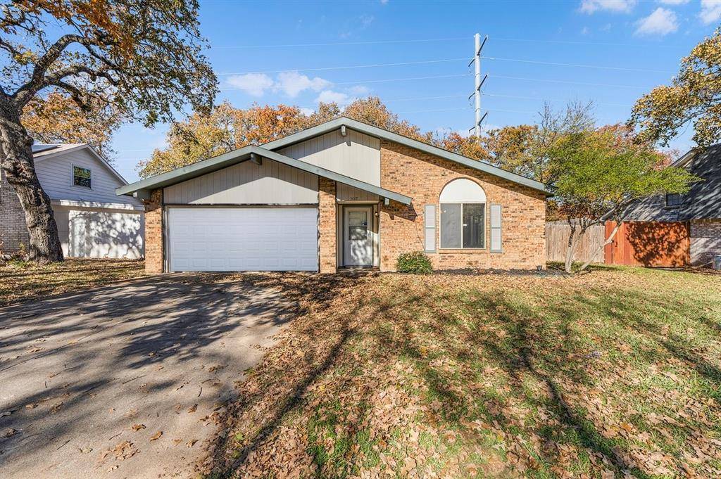 Bedford, TX 76021,3017 White Oak Lane