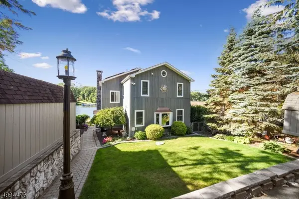 5 COVE RD, Hopatcong Boro, NJ 07843