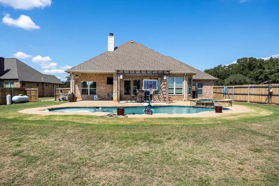 8901 Monteign Court, Granbury, TX 76049