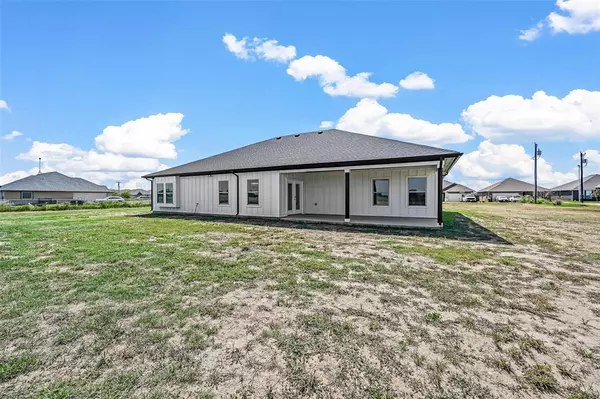 Mabank, TX 75147,18484 Cr-4001