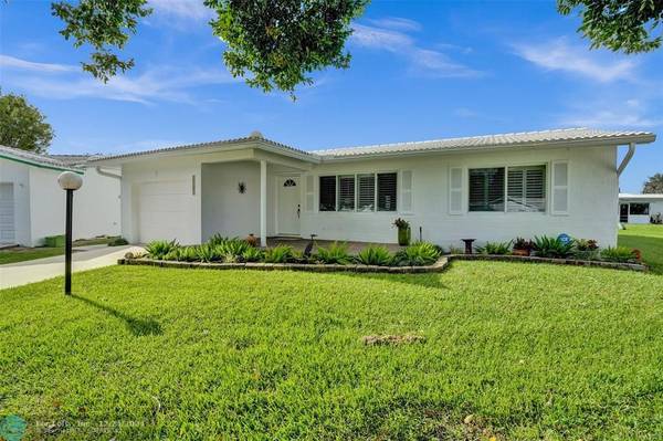 1581 NW 85th Ter, Plantation, FL 33322