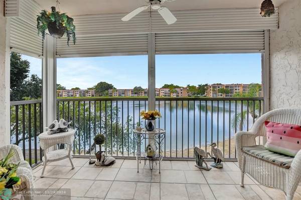 Pompano Beach, FL 33063,6033 Coral Lake Dr  #6033