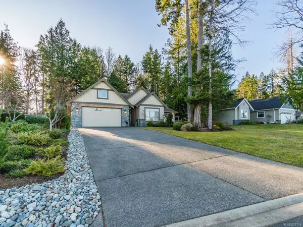 Bowser, BC V0R 1G0,3888 Creekside Dr