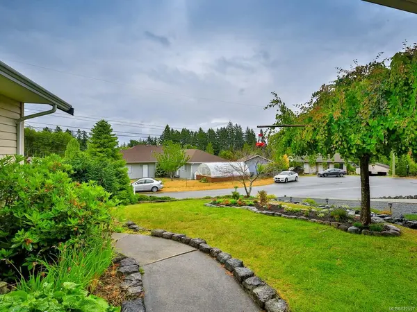 Bowser, BC V0R 1G0,150 Bayridge Pl