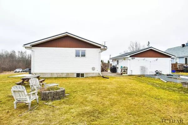 Iroquois Falls, ON P0N 1E0,9 Albert ST