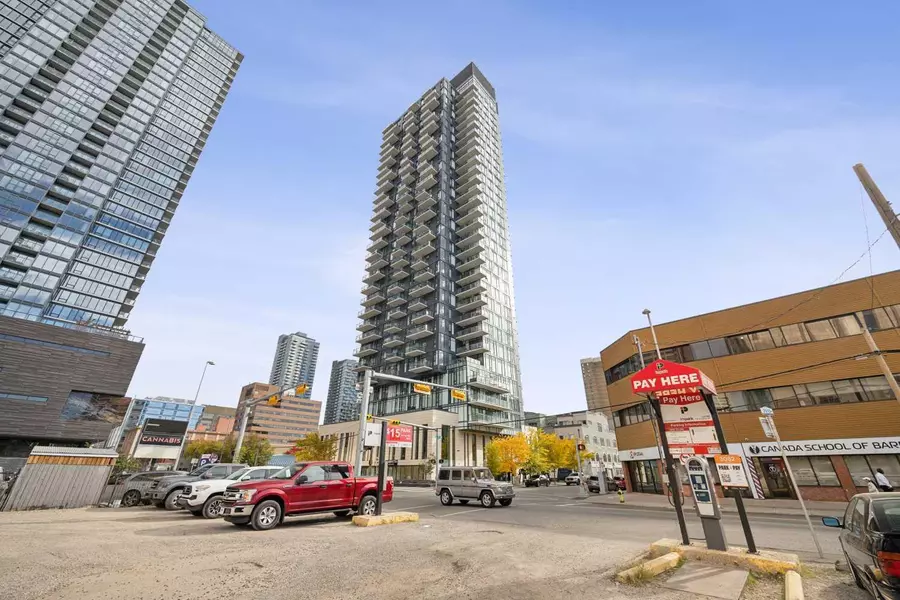 1010 6 ST SW #2702, Calgary, AB T2R 1B4