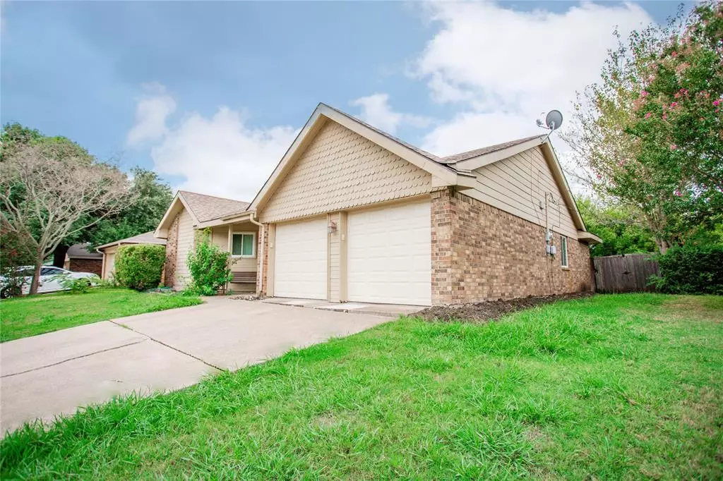 Arlington, TX 76017,4914 Prairieview Court S