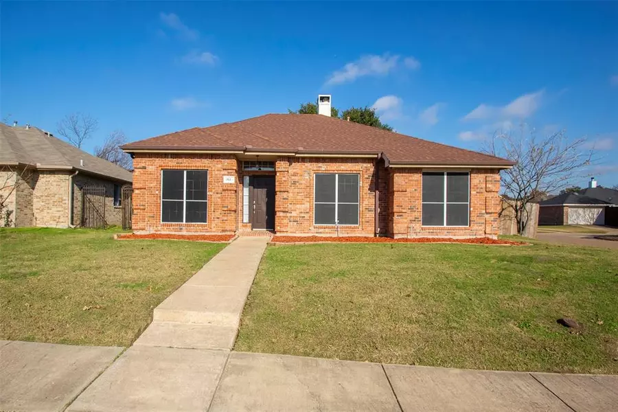 2825 Oak Creek, Mesquite, TX 75181