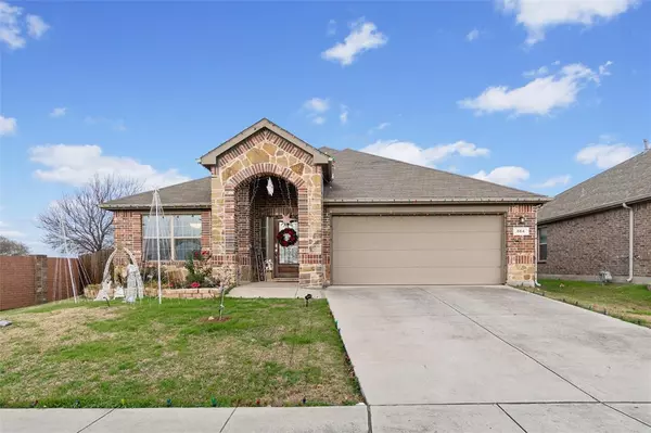 564 Bromeliad Drive, Fort Worth, TX 76052