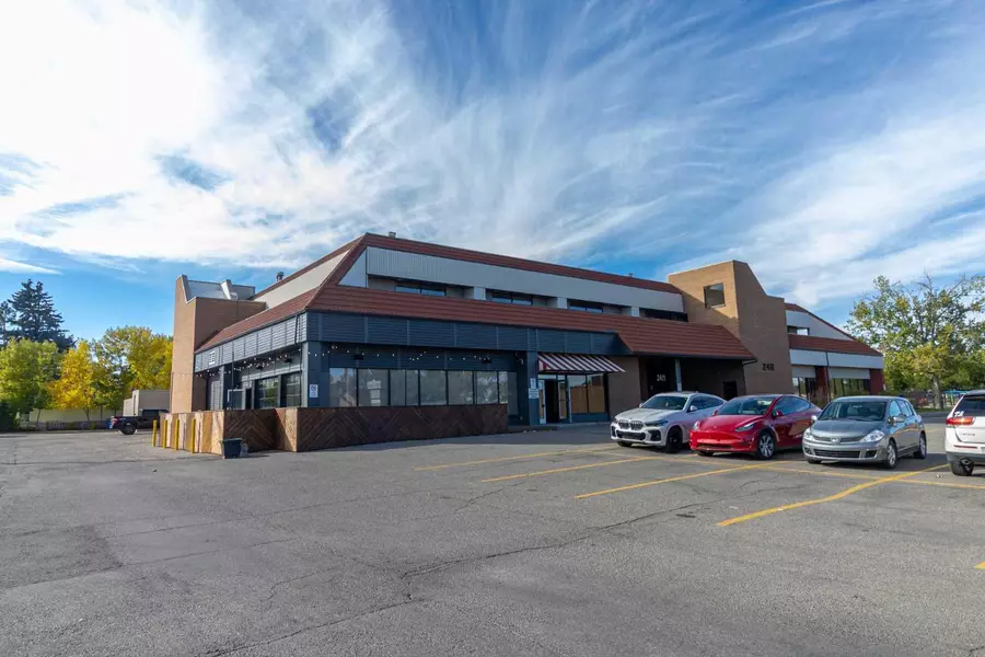 2411 4 ST NW #Second Floor, Calgary, AB T2M 2Z8