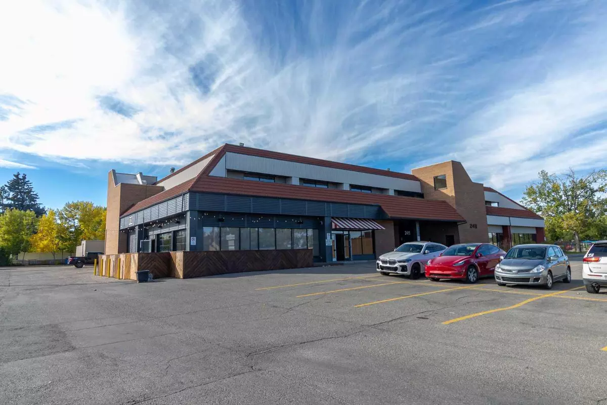 Calgary, AB T2M 2Z8,2411 4 ST Northwest #Suite A