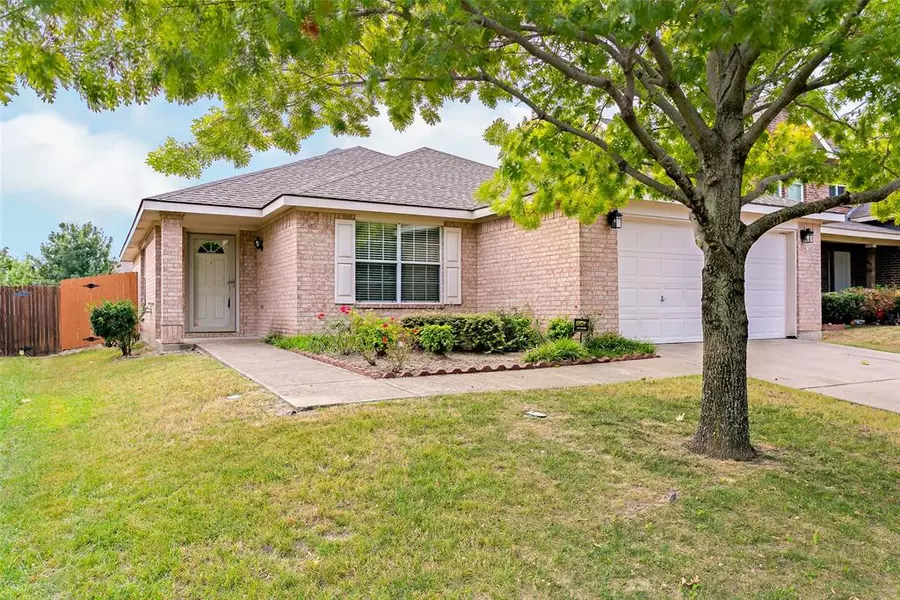 2036 Moonlight Trail, Heartland, TX 75126