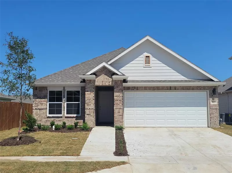 720 Fossil Grove Drive, Royse City, TX 75189