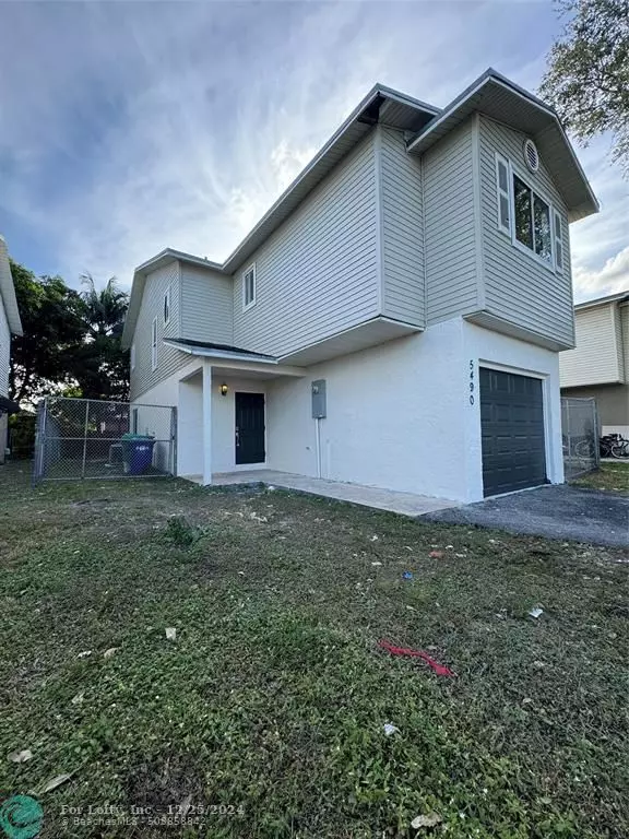 Lauderhill, FL 33313,5490 NW 23rd St