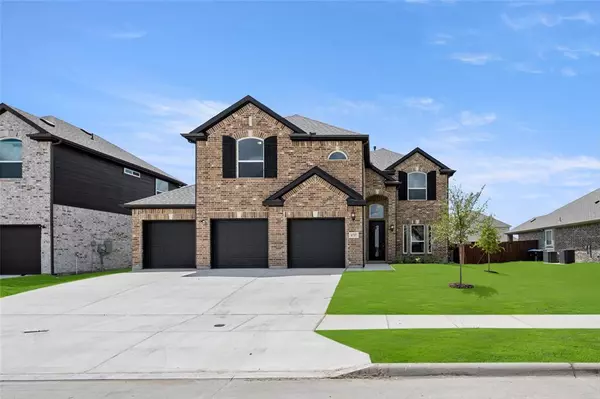 6717 Palmdale Drive, Fort Worth, TX 76123