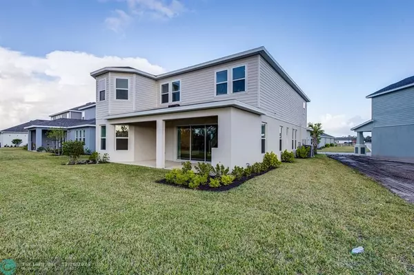 Port St Lucie, FL 34987,557 SE RANCH OAK CIRCLE