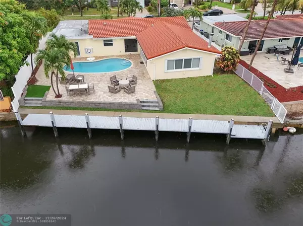 1215 SE 11th Ave, Deerfield Beach, FL 33441