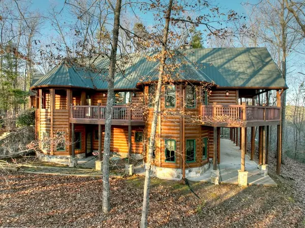 2220 Mountain Tops Road, Blue Ridge, GA 30513