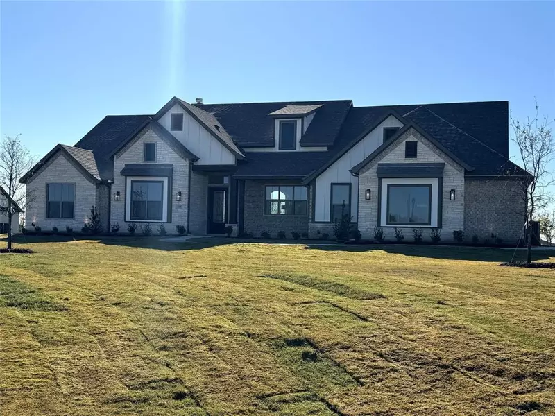 105 Meadow Lane, Gunter, TX 75058