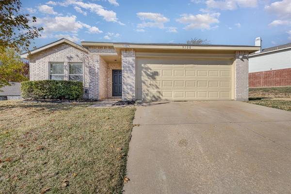 9100 Harvest Moon Trail, Denton, TX 76210