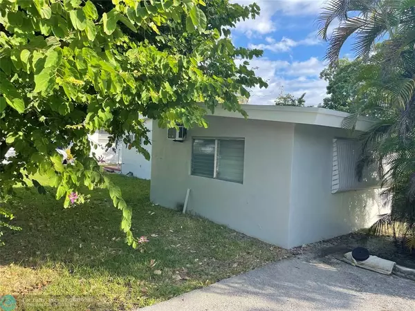 Hallandale Beach, FL 33009,222 NE 4th Ct