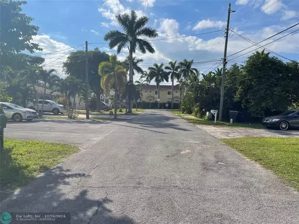 Hallandale Beach, FL 33009,222 NE 4th Ct