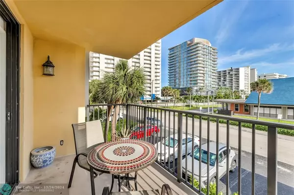 Pompano Beach, FL 33062,801 N Ocean Blvd  #204