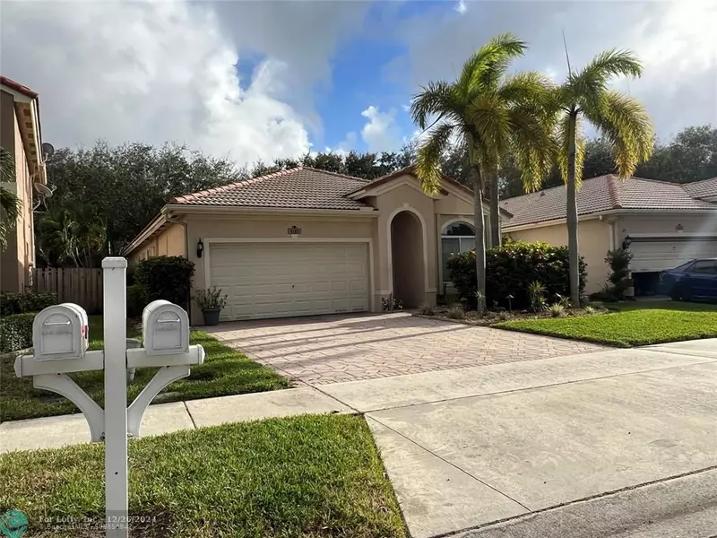 4140 Banyan Trails Dr, Coconut Creek, FL 33073