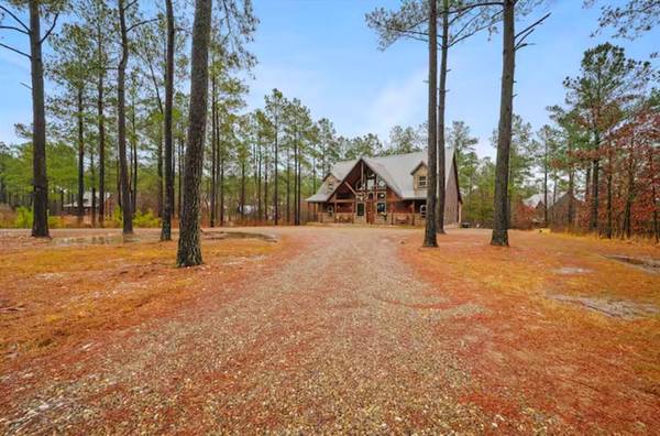 148 Cedar Field Lane, Broken Bow, OK 74728