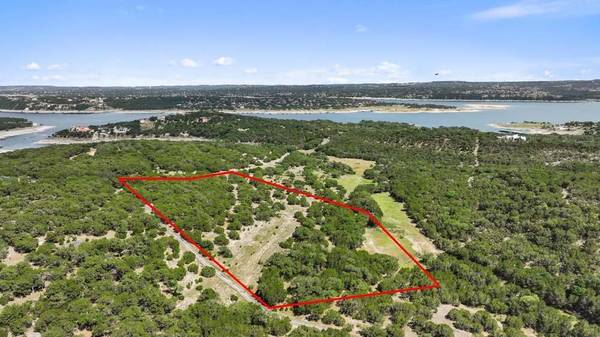 212 S Angel Light Drive, Spicewood, TX 78669