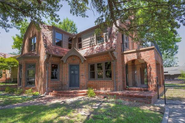 3812 Tulsa Way,  Fort Worth,  TX 76107