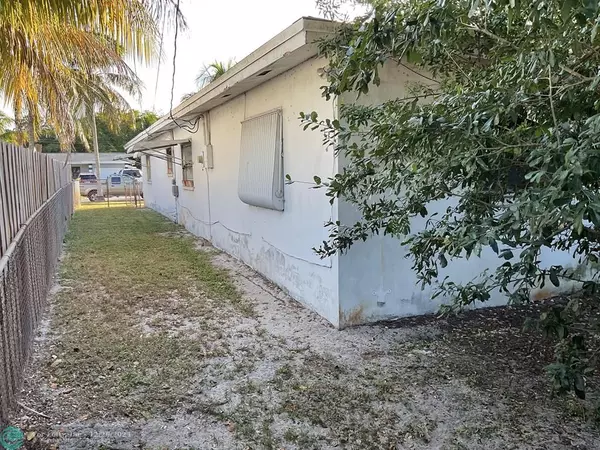 Hollywood, FL 33024,7521 Grant Ct