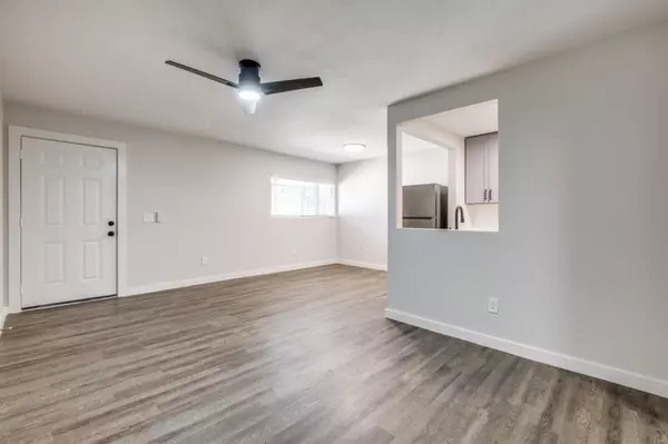 Dallas, TX 75214,5909 Gaston Avenue #203