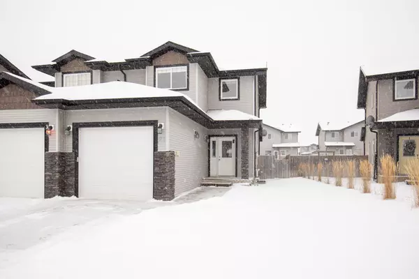 21 Pinetree Close, Blackfalds, AB T4M 0G4