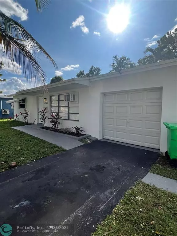 6560 NW 24th Pl, Sunrise, FL 33313