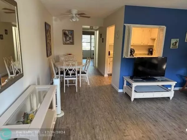 Deerfield Beach, FL 33442,110 Ventnor F  #110