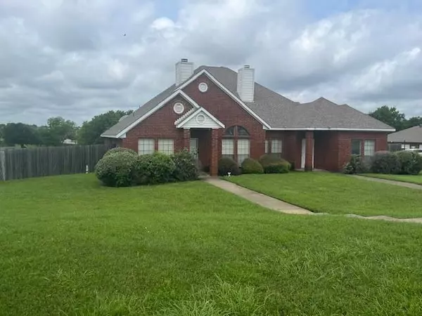 Desoto, TX 75115,801 Mockingbird Lane