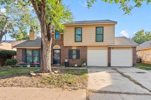 7816 Castillo Road,  Fort Worth,  TX 76112