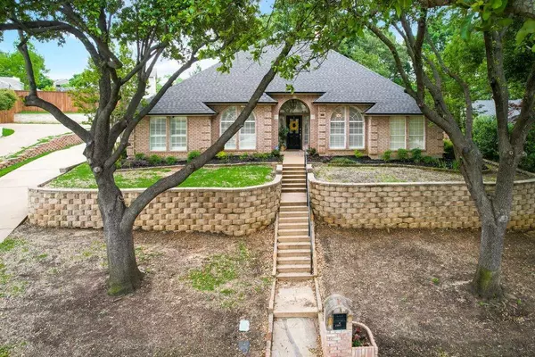 2307 Eagle Park Lane, Arlington, TX 76011