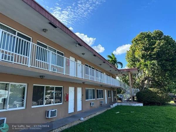 2838 Madison St  #4, Hollywood, FL 33020