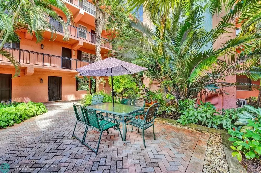 Fort Lauderdale, FL 33311,650 Tennis Club Dr  #309