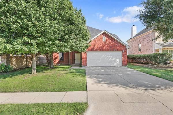 Saginaw, TX 76179,605 Fossil Wood Drive