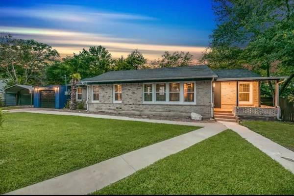 445 N Cavender Street, Dallas, TX 75211