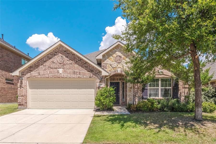 713 Silvermoon Drive, Little Elm, TX 75068