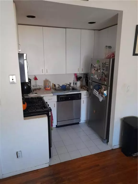 Brooklyn, NY 11235,4050 Nostrand AVE #1F