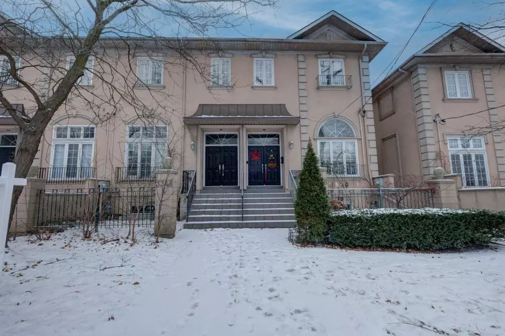 Toronto C14, ON M2M 3R9,3348 Bayview AVE #K