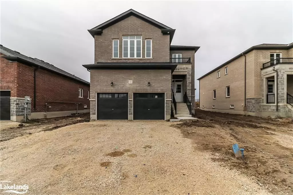 Wasaga Beach, ON L9Z 0R9,11 AMBER DR