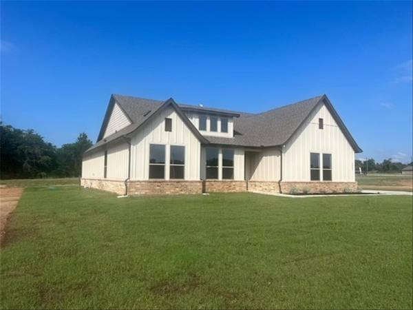 4004 Roan Court, Springtown, TX 76082