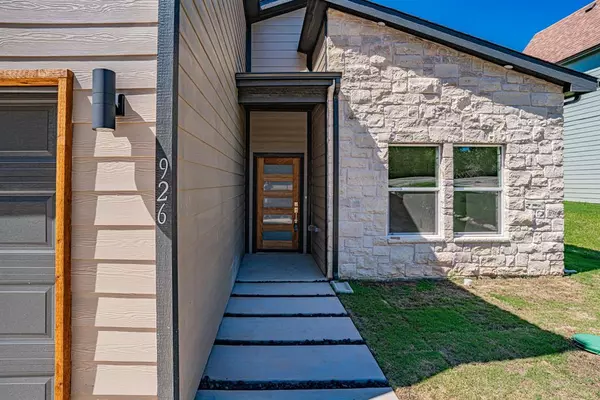 Granbury, TX 76048,926 Arkansas River Drive